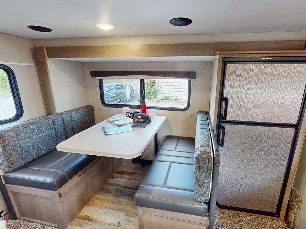 Fraserway Truck Camper Slide Dinette