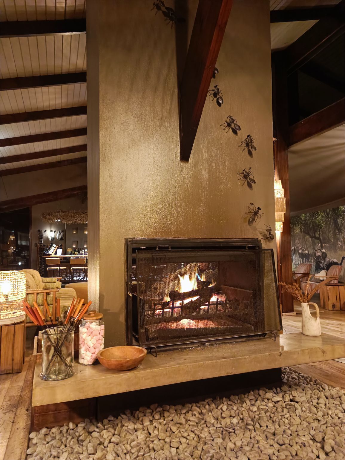 Rhino Ridge Safari Lodge