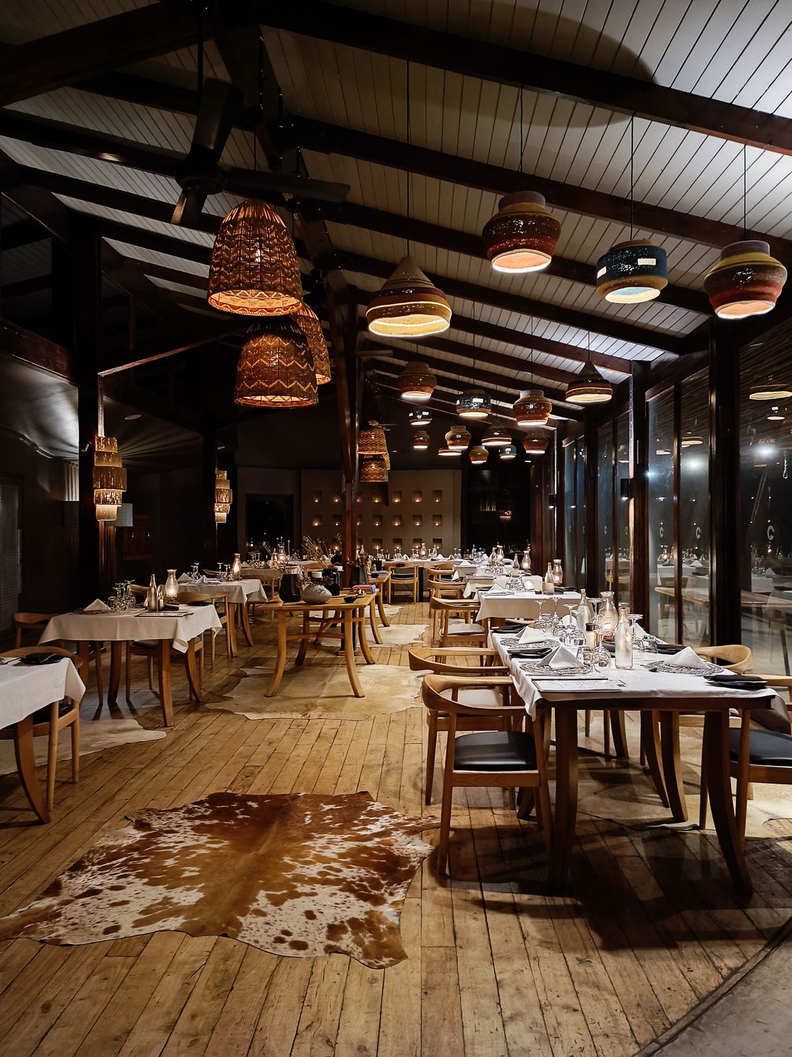 Rhino Ridge Safari Lodge