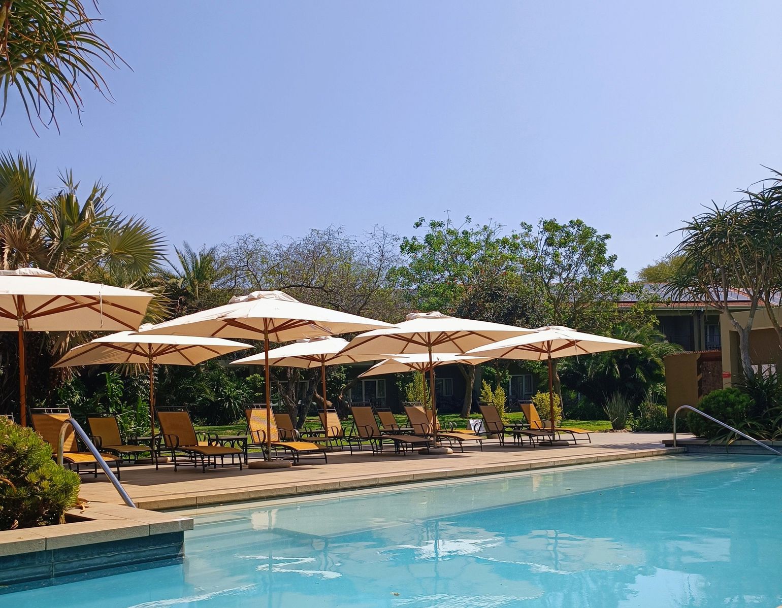 Ghost Mountain Inn zwembad