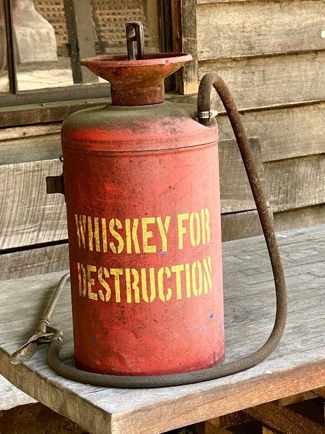 Whiskey om houtskool te maken