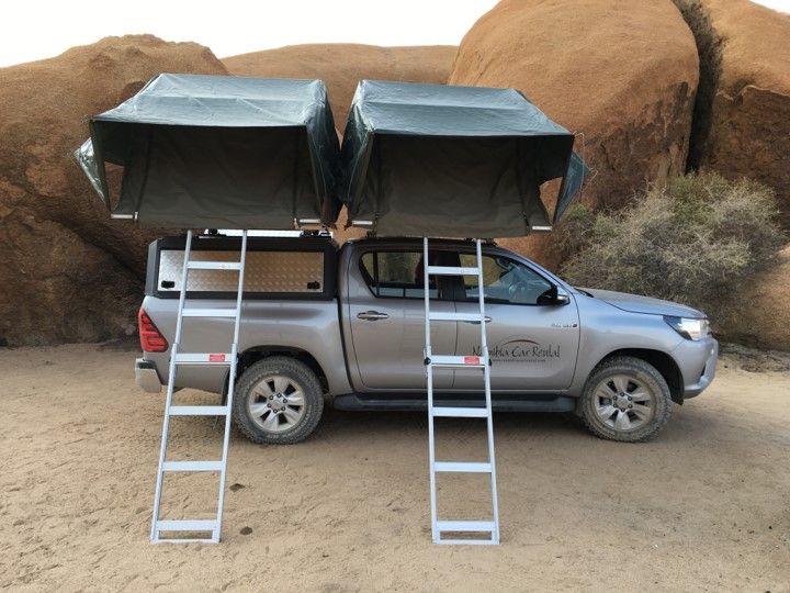 4x4 met dubbele daktent voor 4 personen