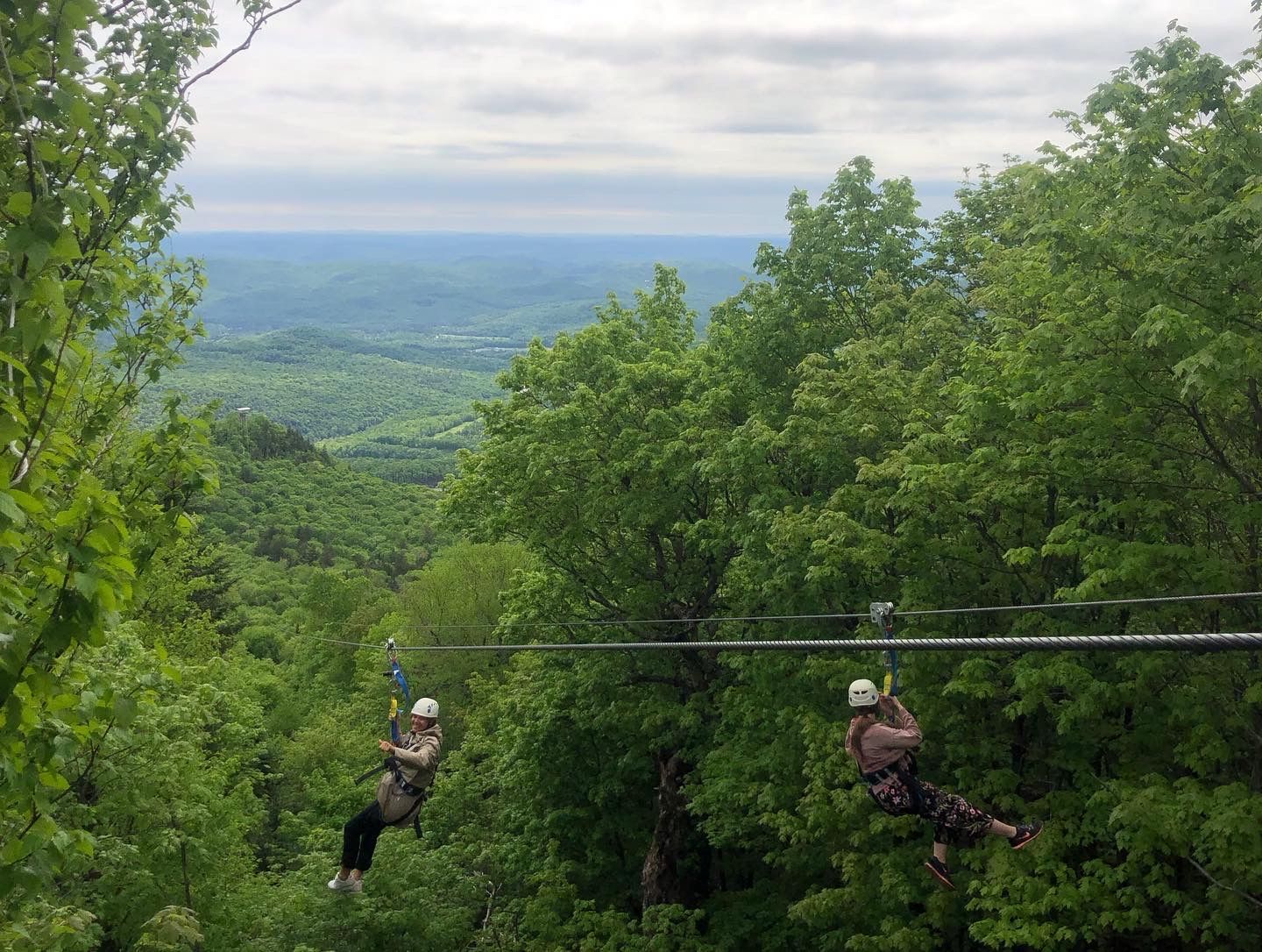 zip lining - Oost-Canada