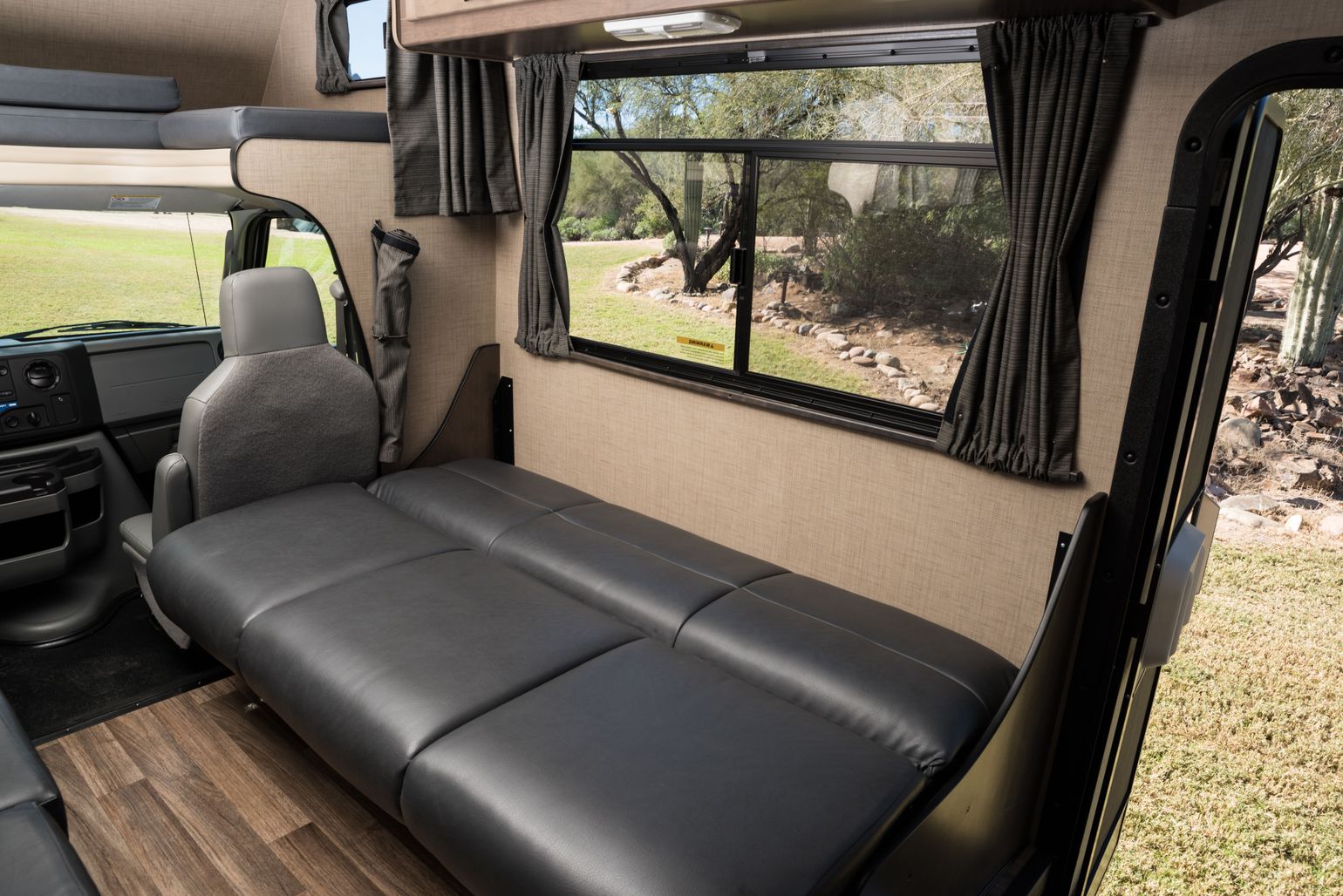 Camper Cruise Canada Cruise America C30