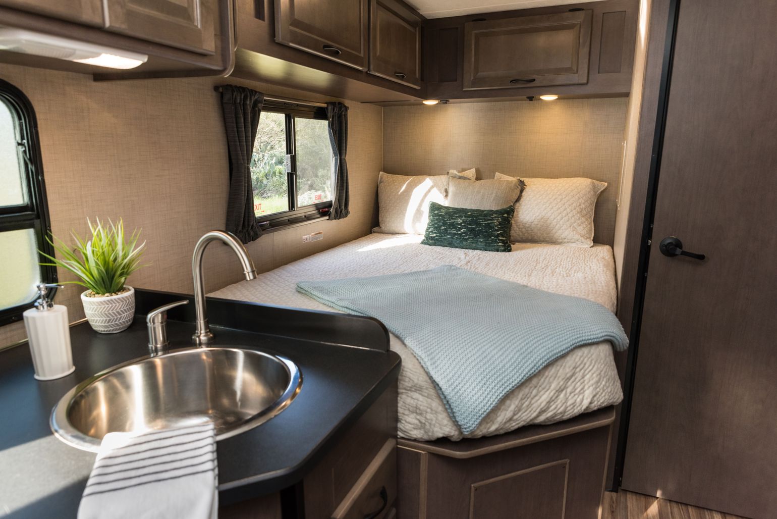 camper bed