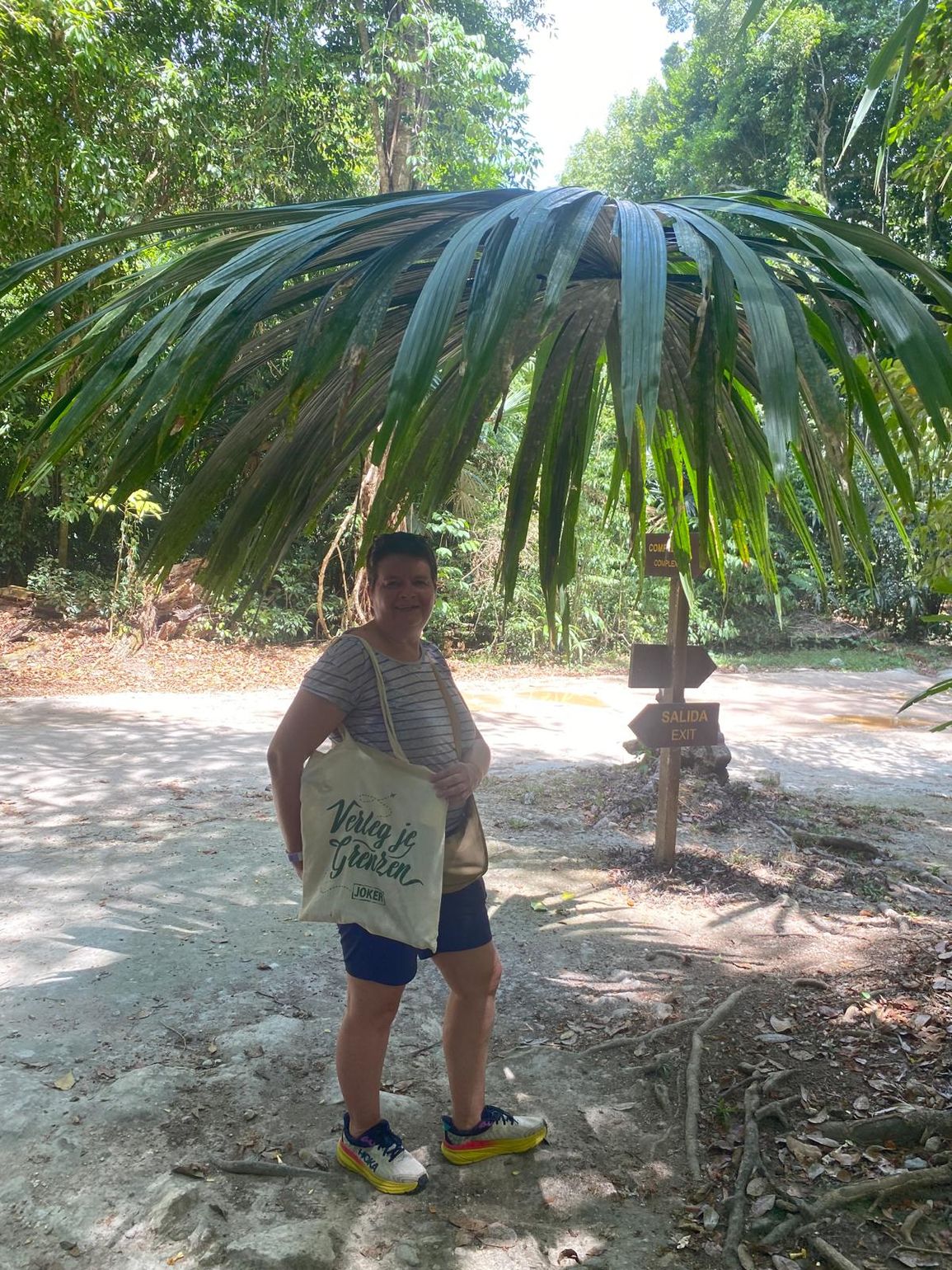 belize met joker tas