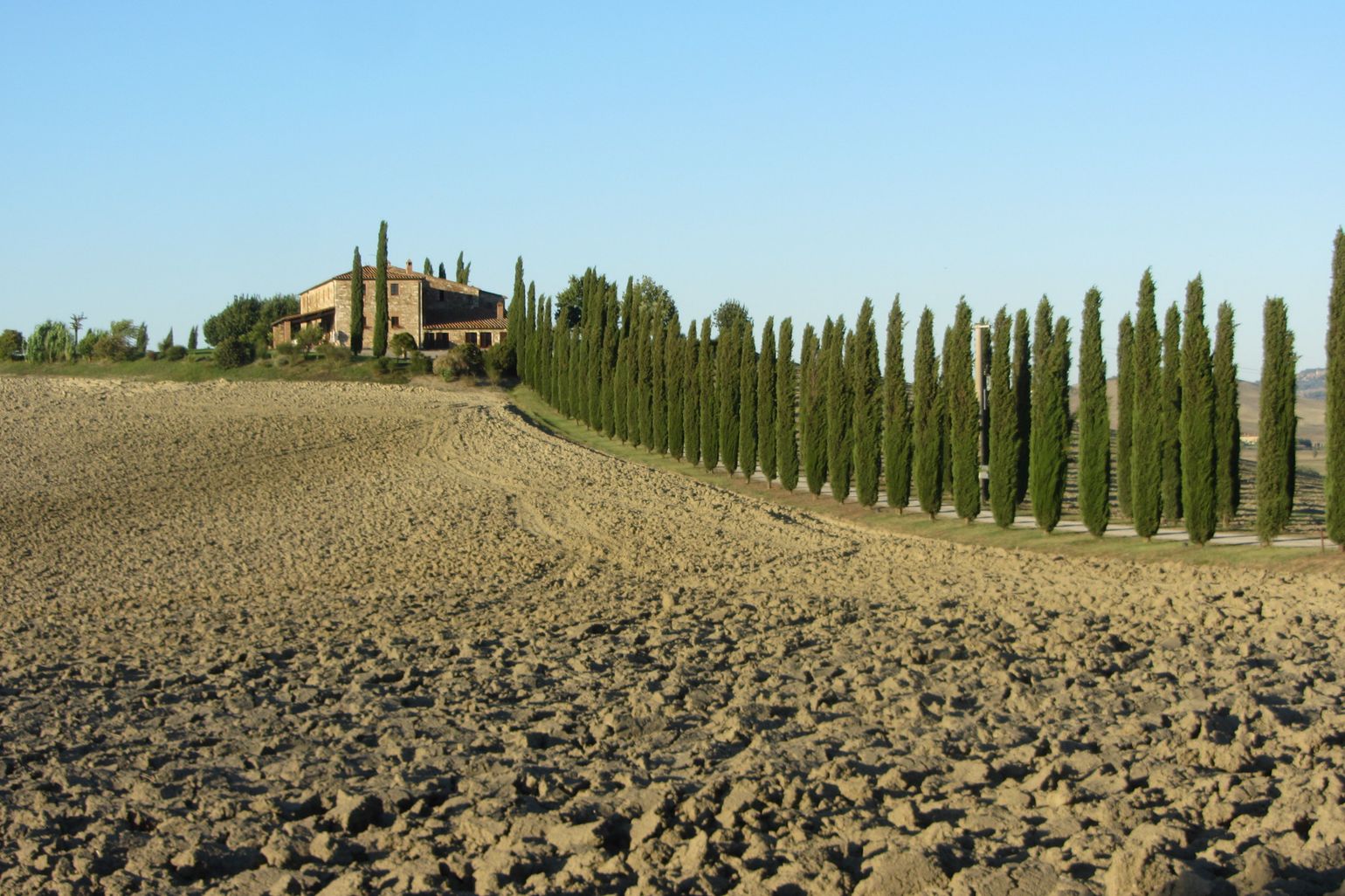 Lanschap in Toscane, Italië met Joker
