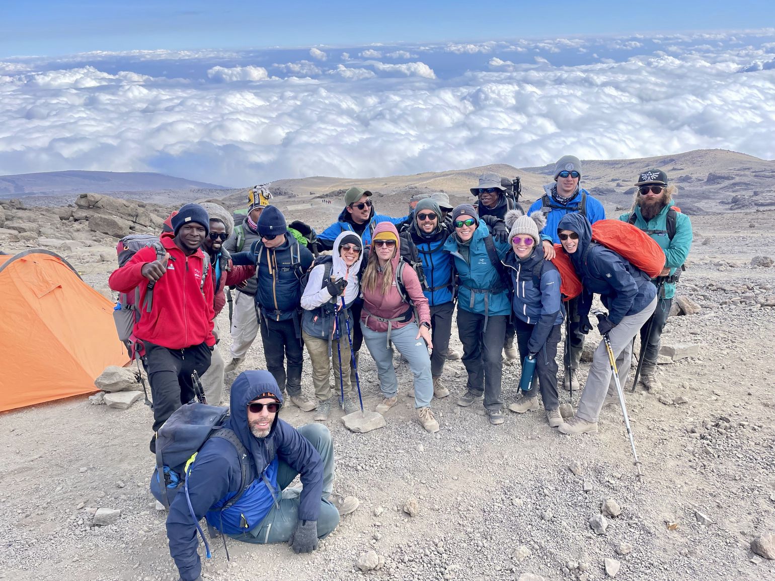 Boven op de de Kilimanjaro 
