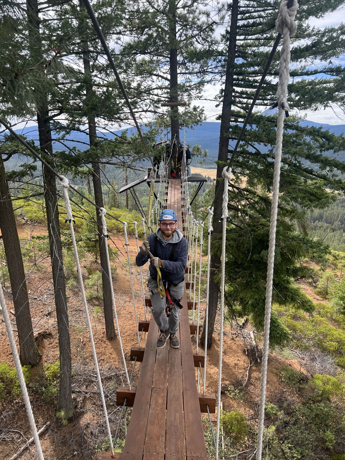 Ziplinen Crater Lake
