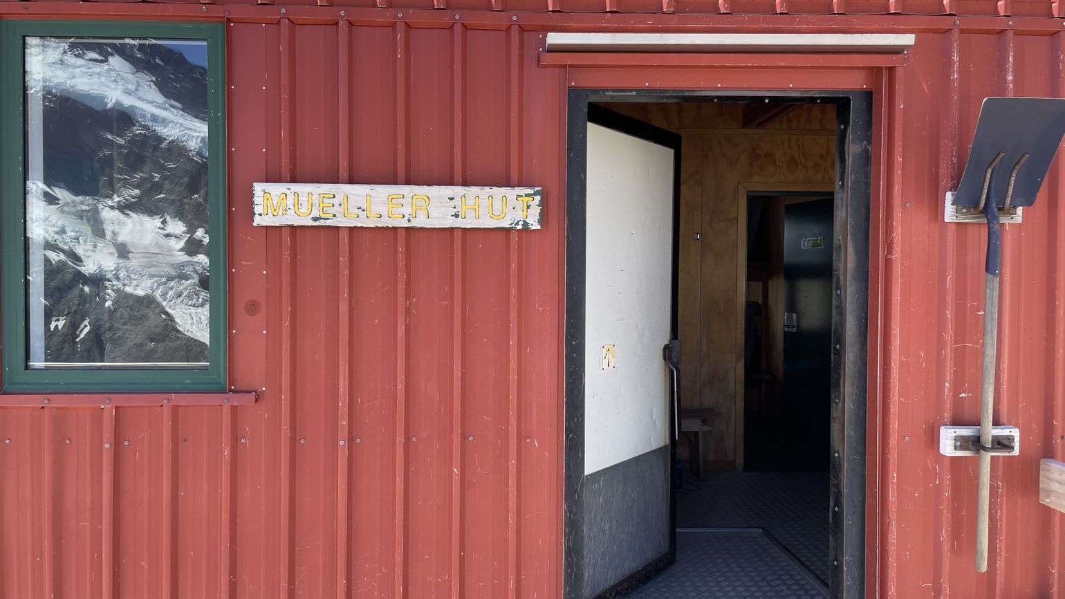 Mueller Hut