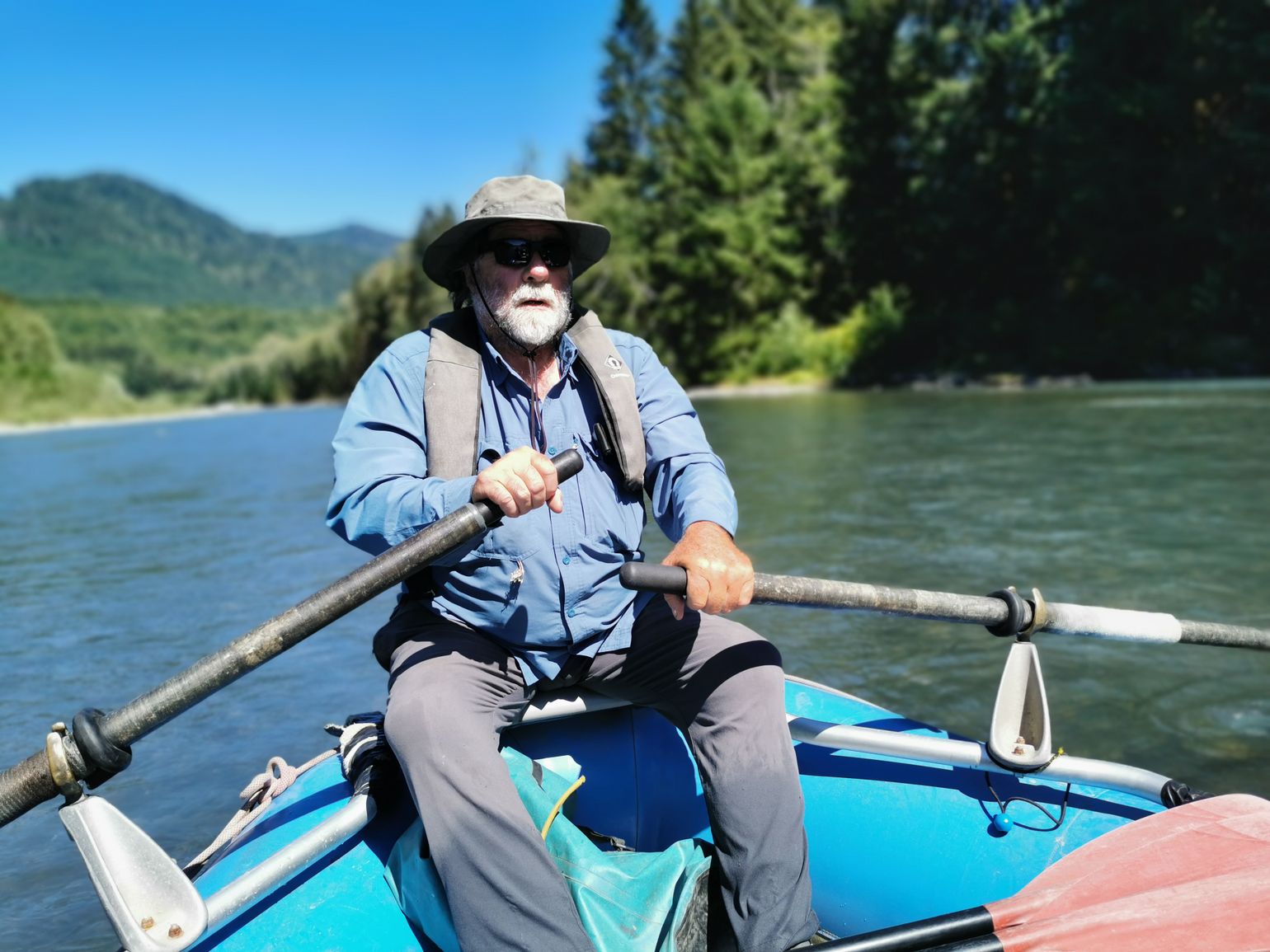 Easy raft into Olympic&#039;s Wild