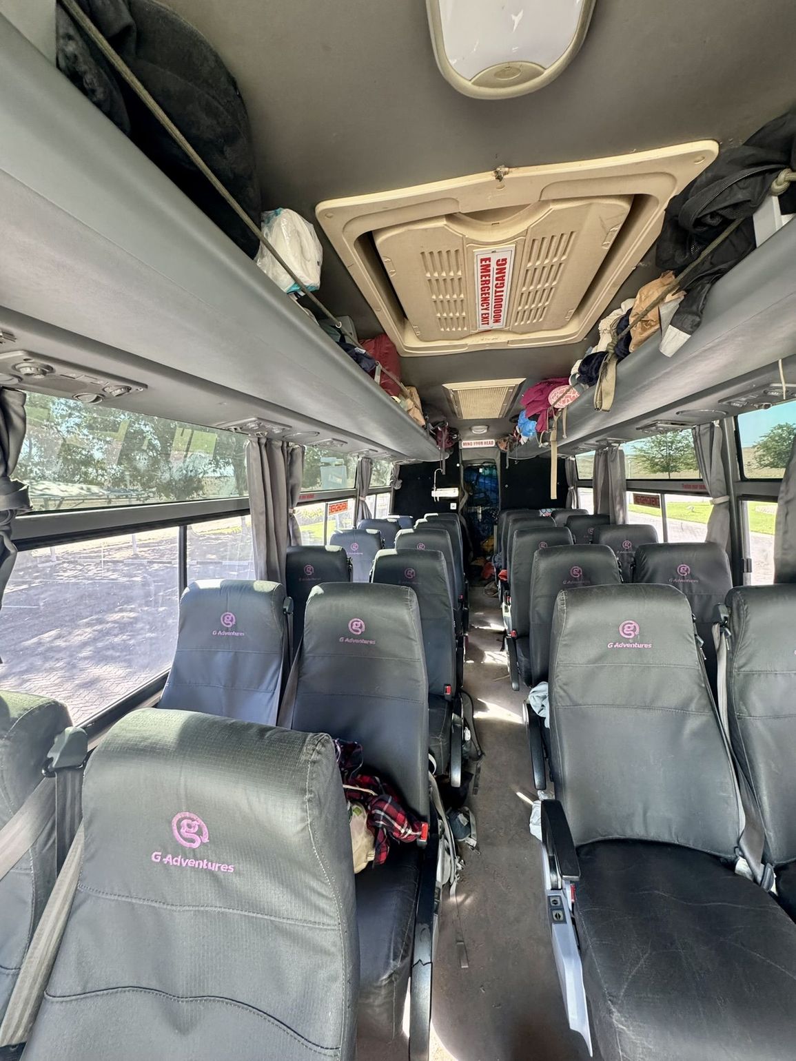 in de overland bus