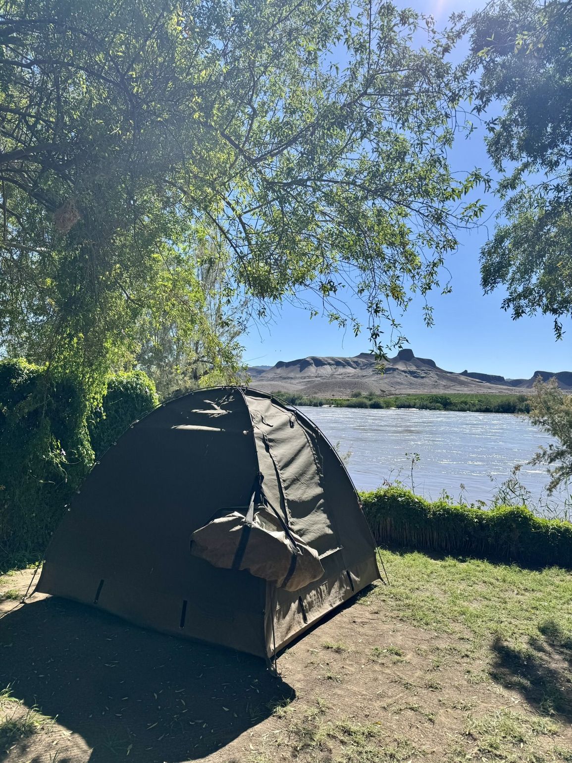 slapen met uitzicht op de rivier