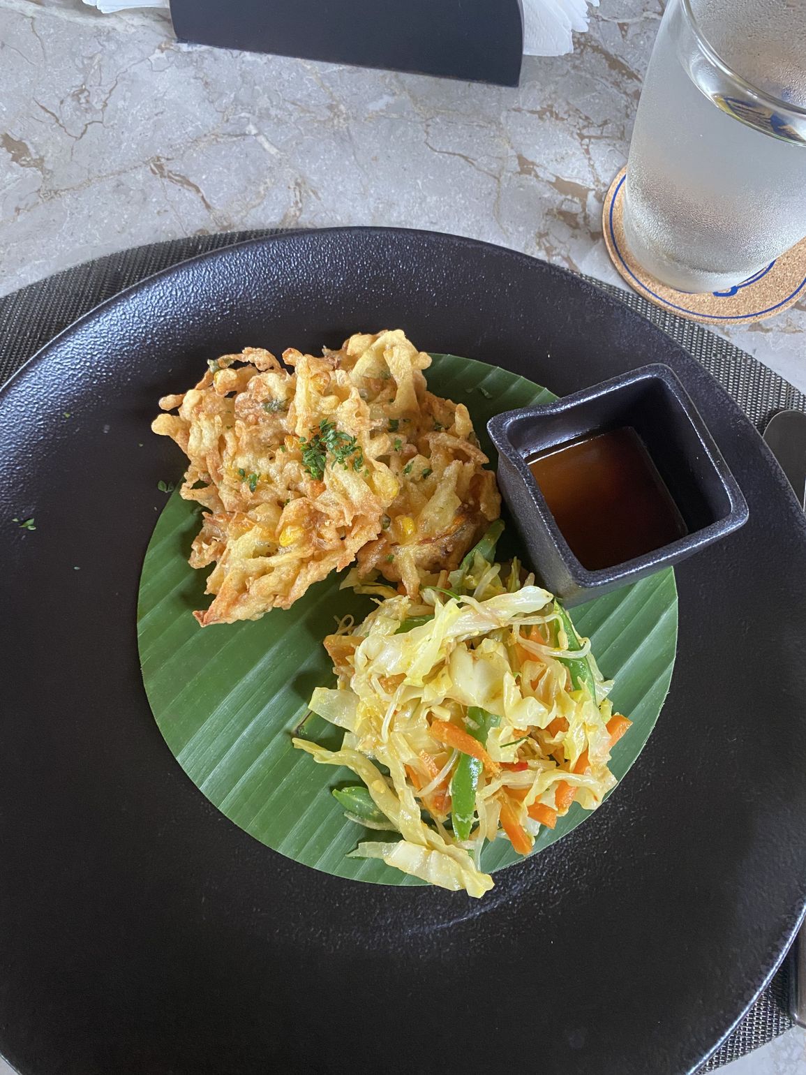 Lekker eten voor en na de mountainbiketocht - Bali, Indonesië - Joker