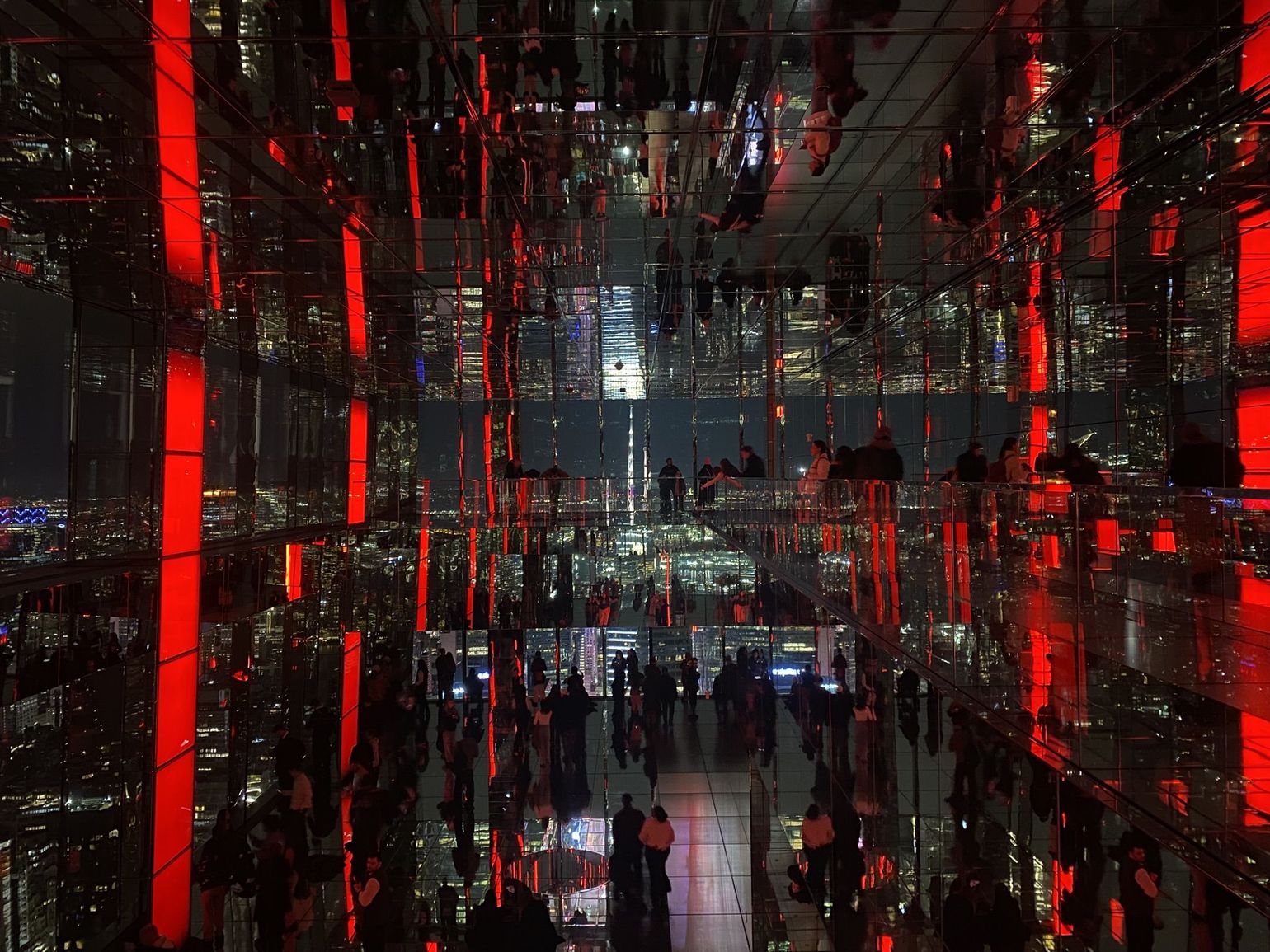 De Summit One Vanderbilt mirror room