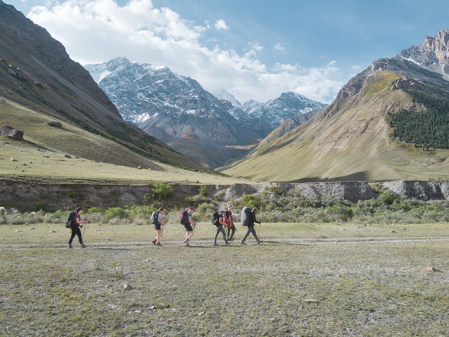 kirgizie expeditie met dagrugzak