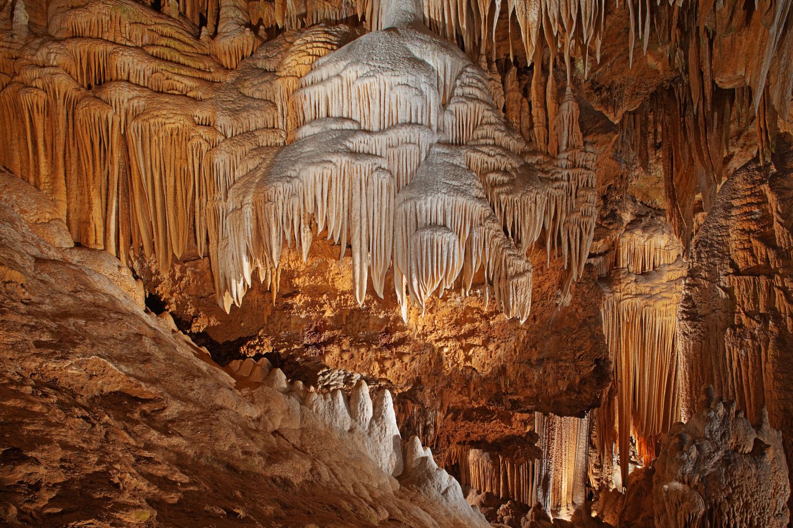 Luray Caverns