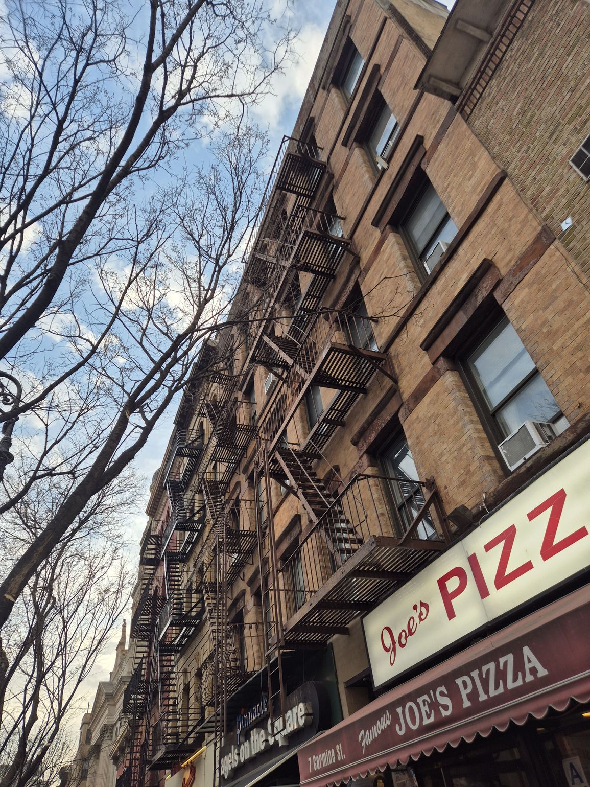 Joe's Pizza location