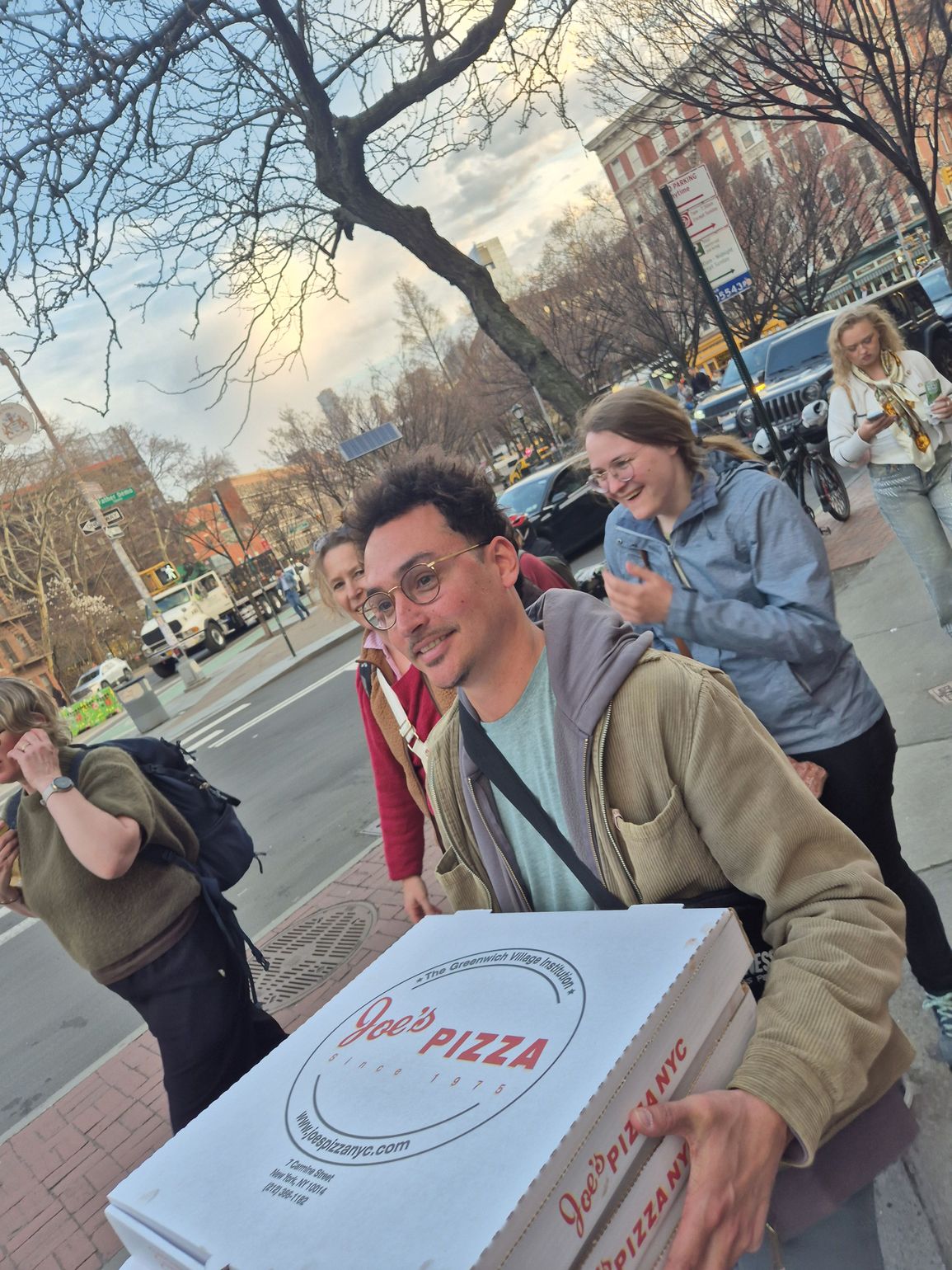 Joe's Pizza takeaway
