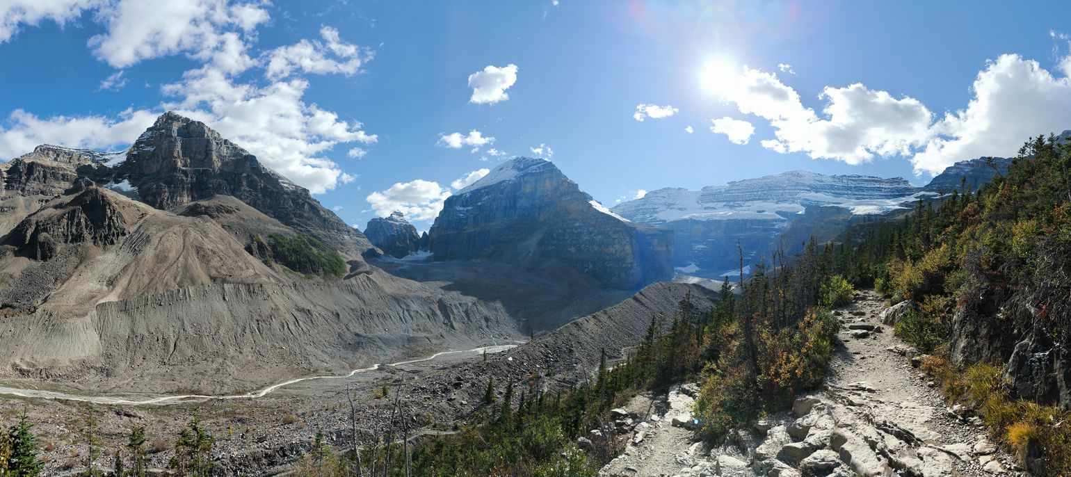 plain of six glaciers canada