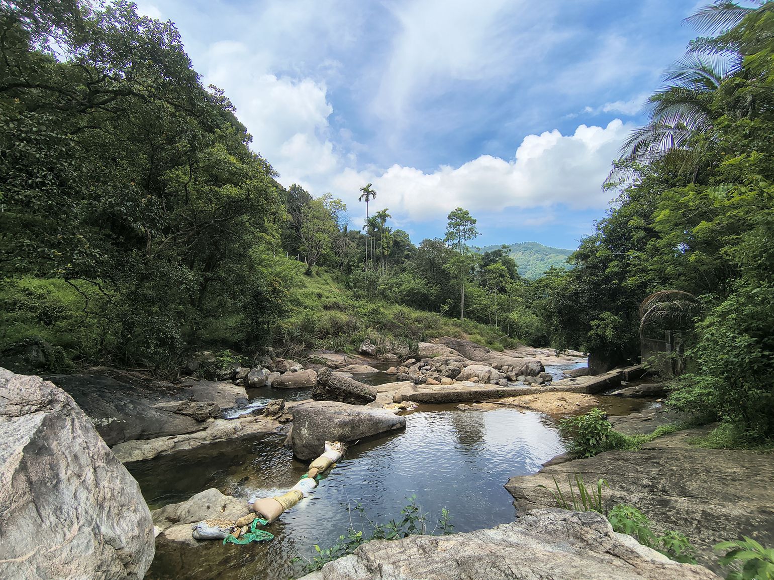 knuckles mountains sri lanka