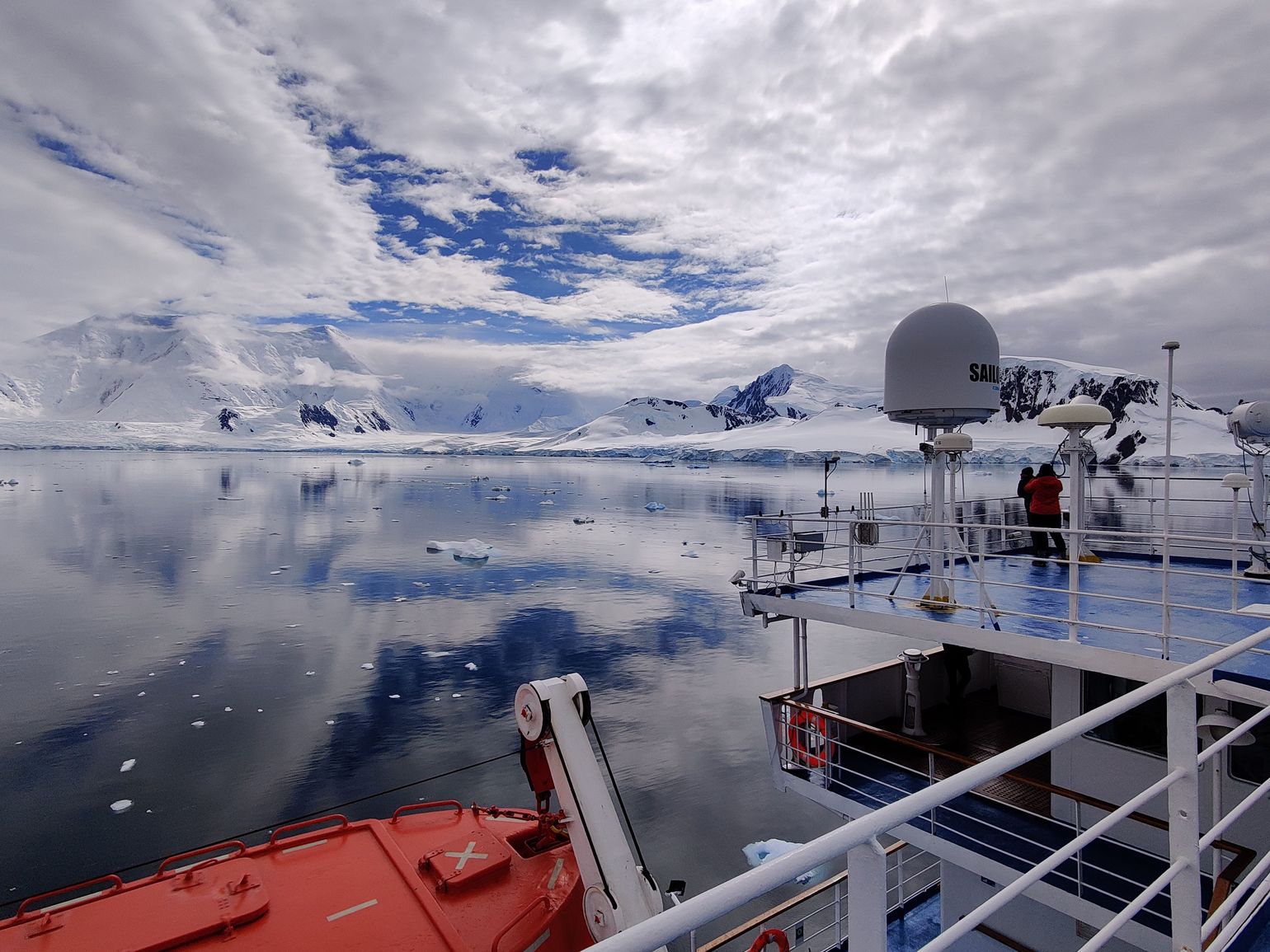 Expeditieschip Intrepid