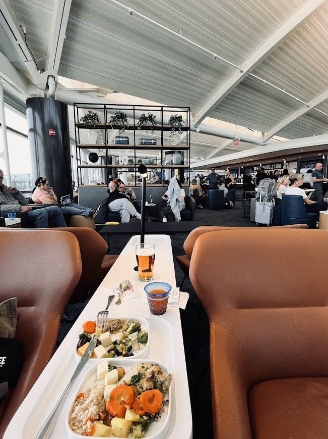 EWR Lounge
