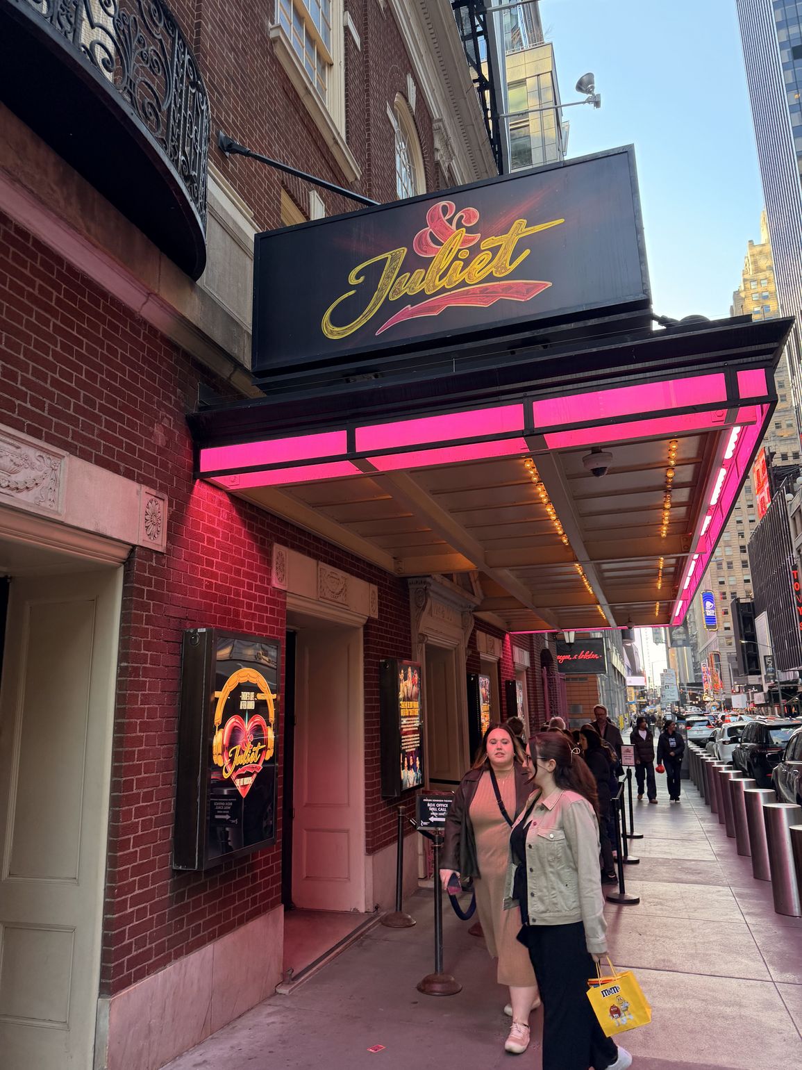 Broadway show &amp;Juliet: zicht op de ingang close-up