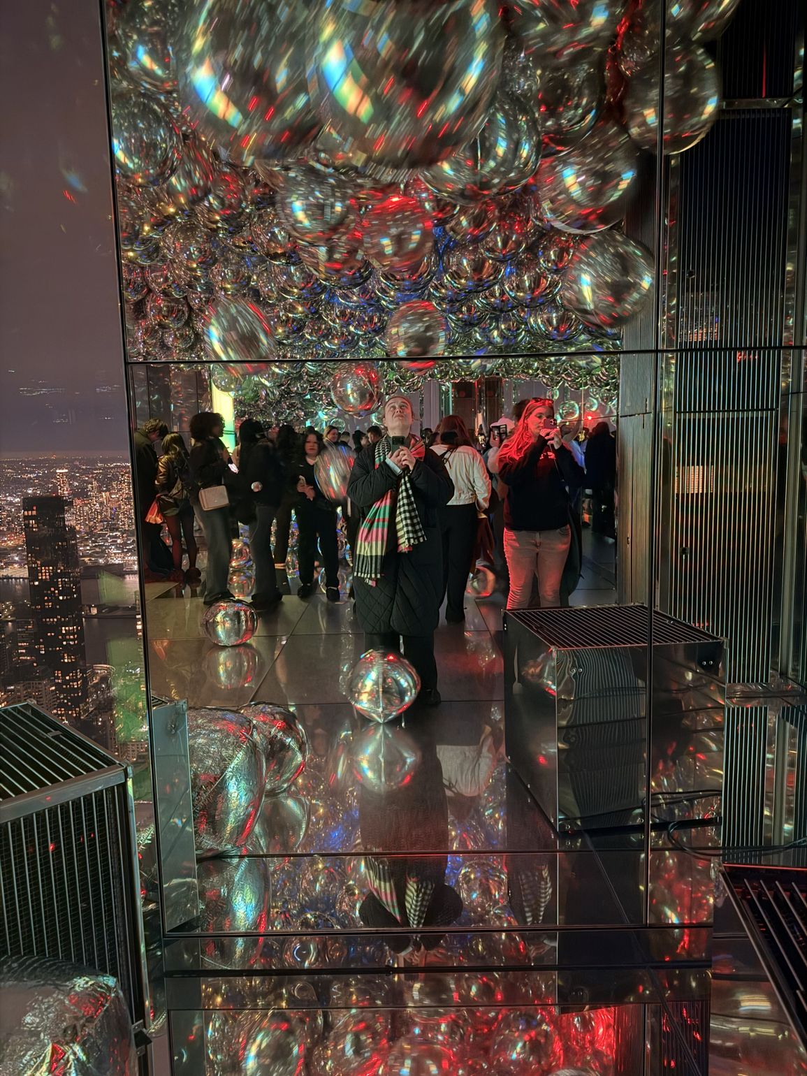 De Summit One Vanderbilt mirrors