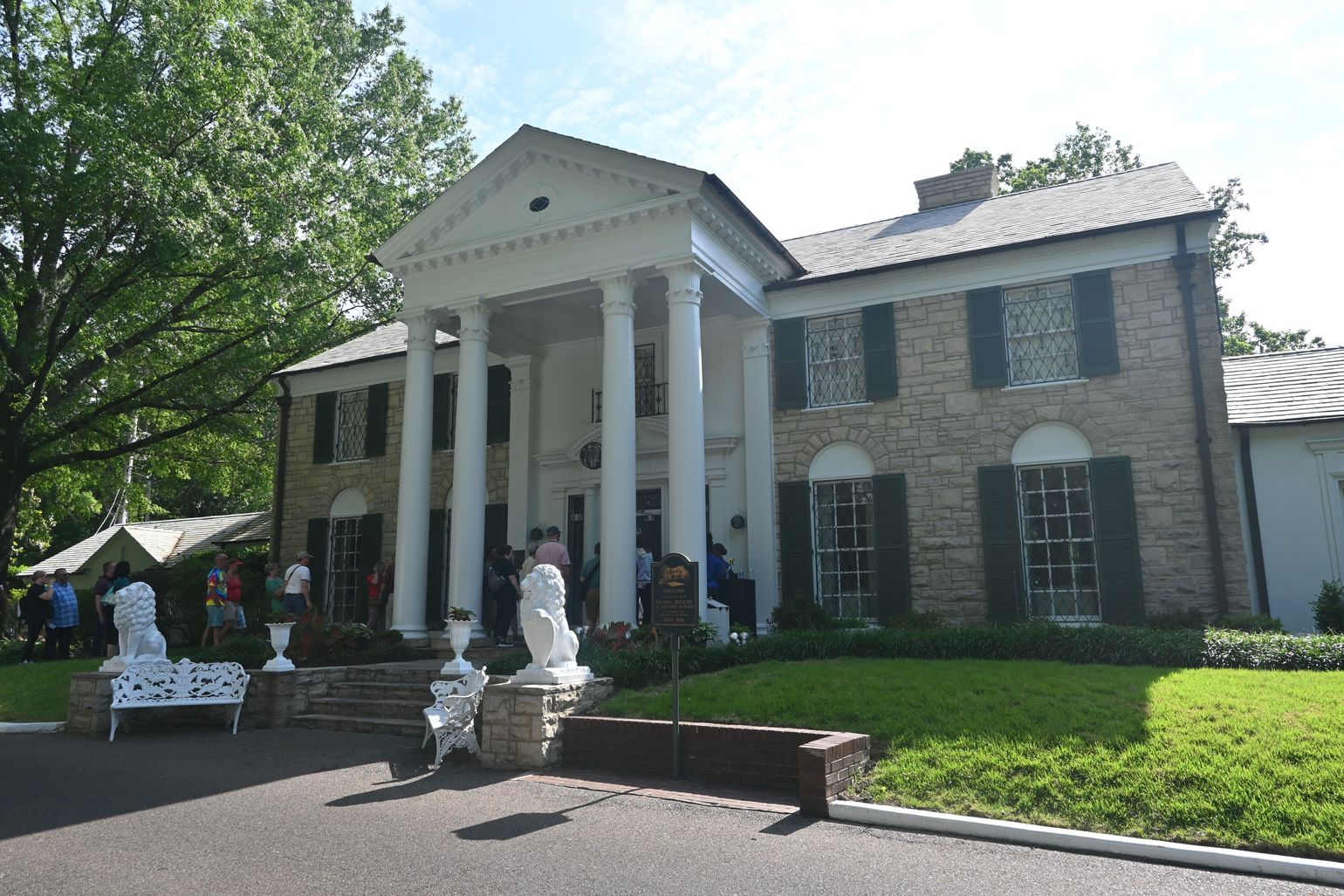 villa elvis presley graceland