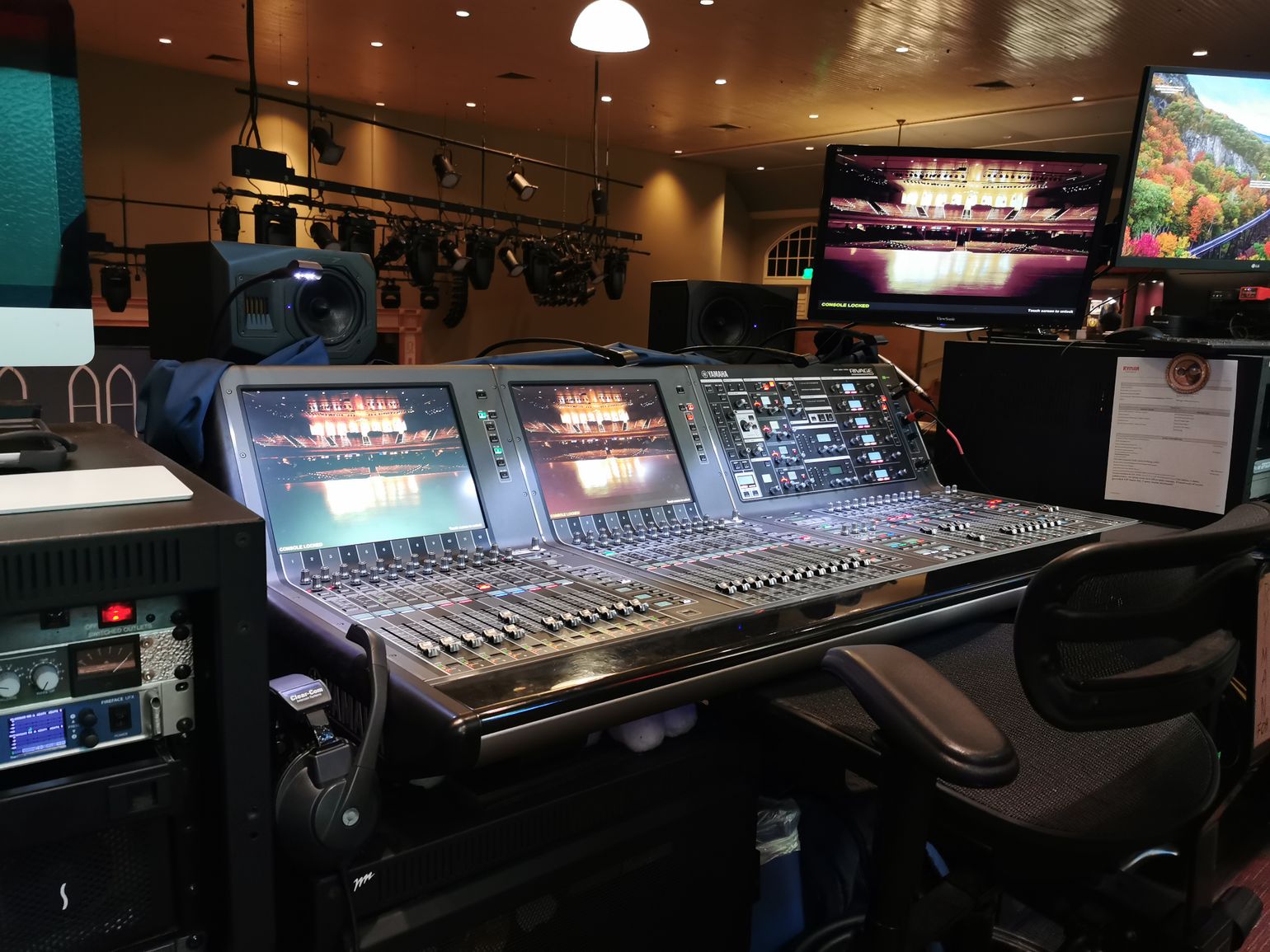 Ryman Auditorium sound