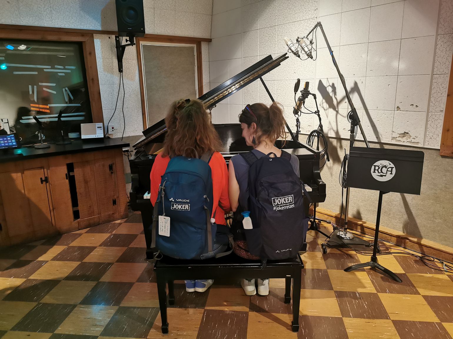 Nashville RCA Studio B joker