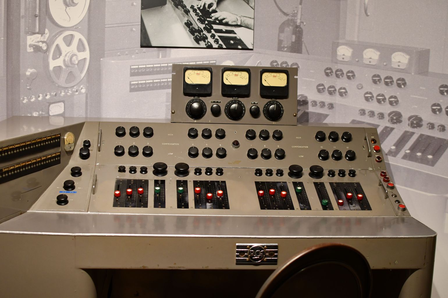 Nashville RCA Studio B Tour music