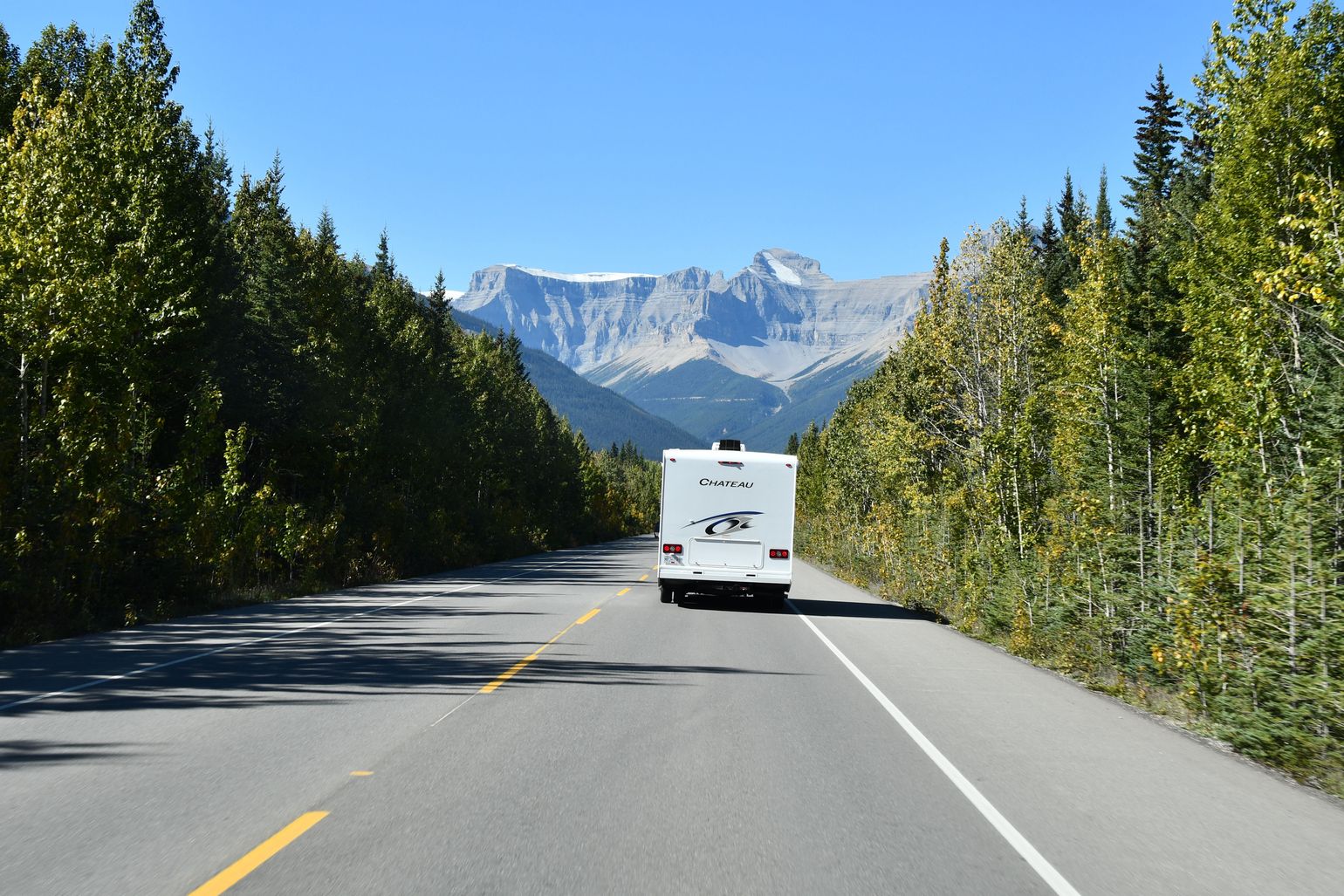 camper west-canada huren bij Joker