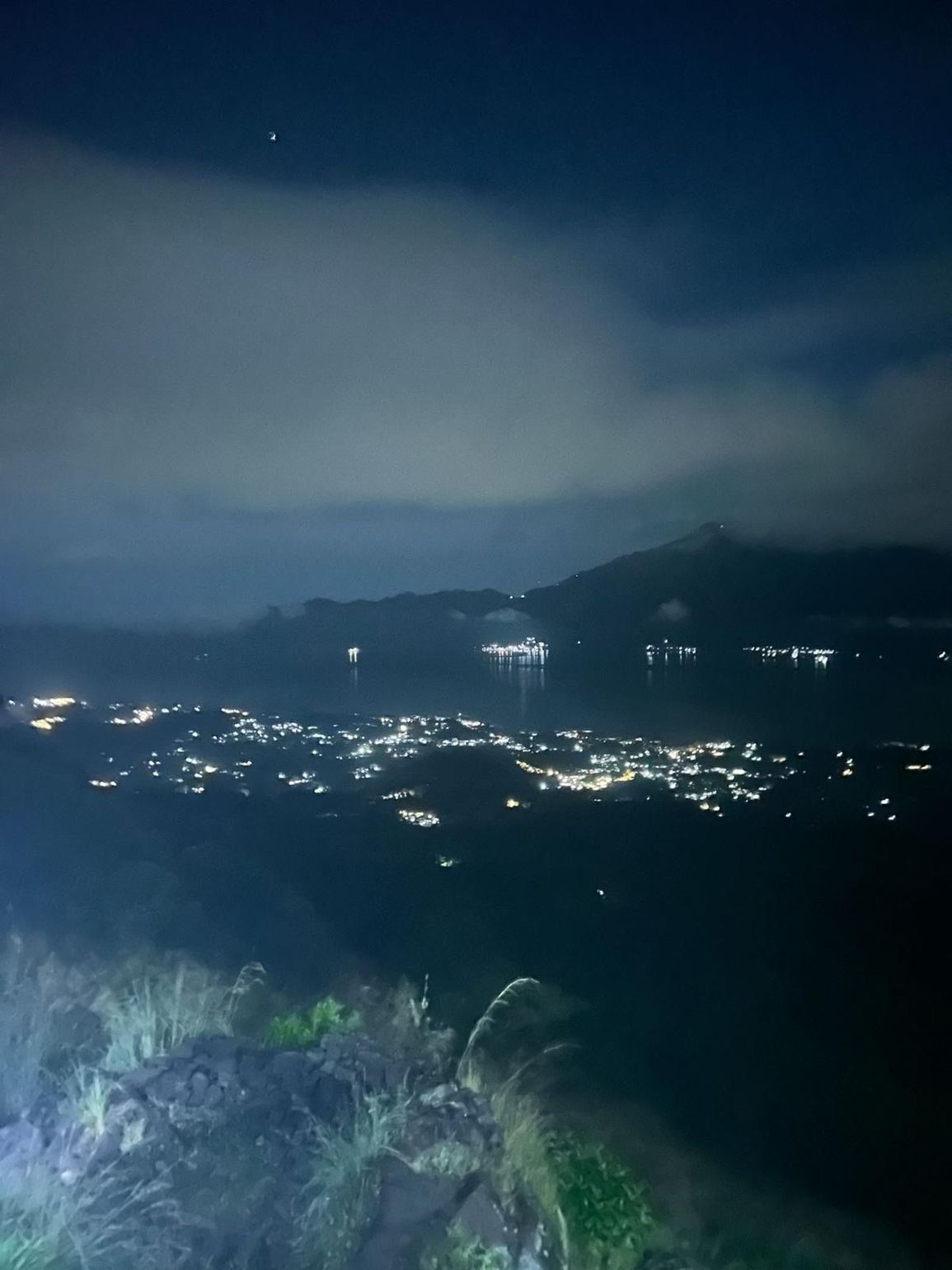 Zicht vanuit Mount Batur Bali Indonesië