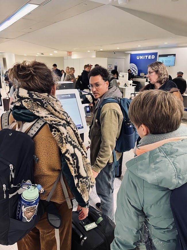 Check IN UA EWR Airport