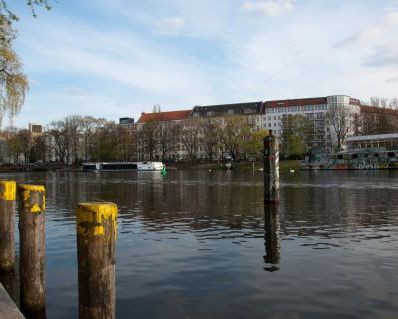 Berlijn anders bekeken door Joker: per kajak vanop de Spree!