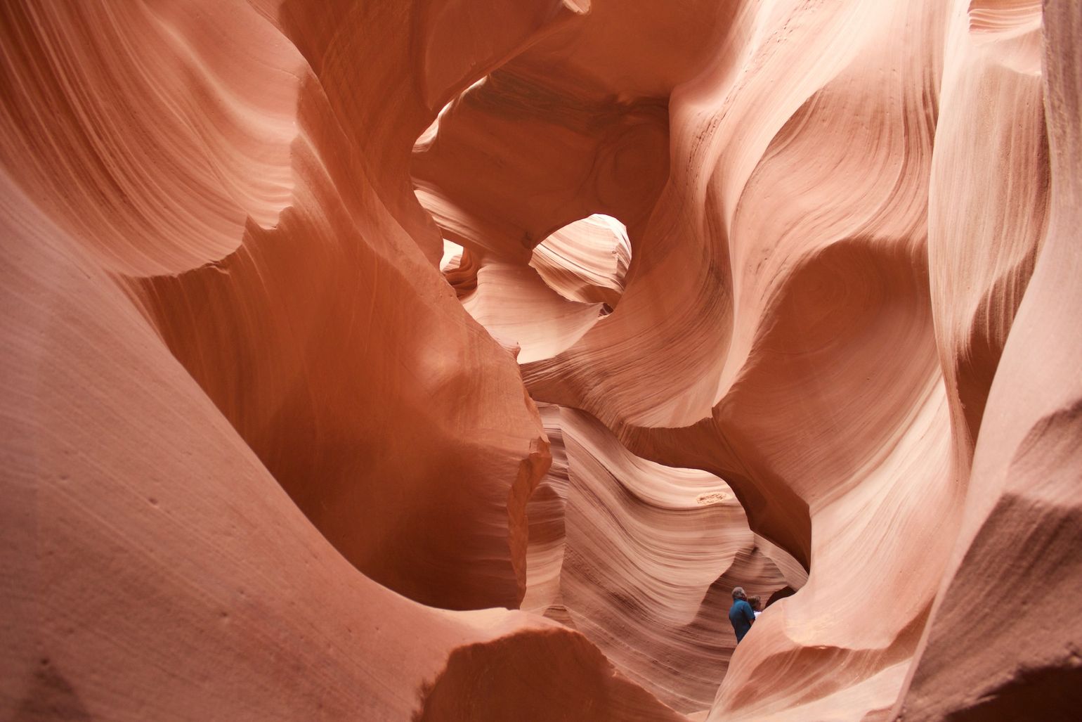 Lower Antelope canyon - unsplash