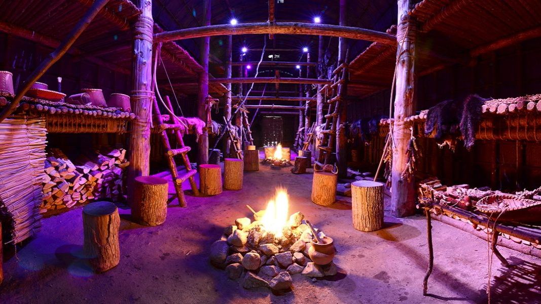 Ekionkiestha&#039; National Longhouse