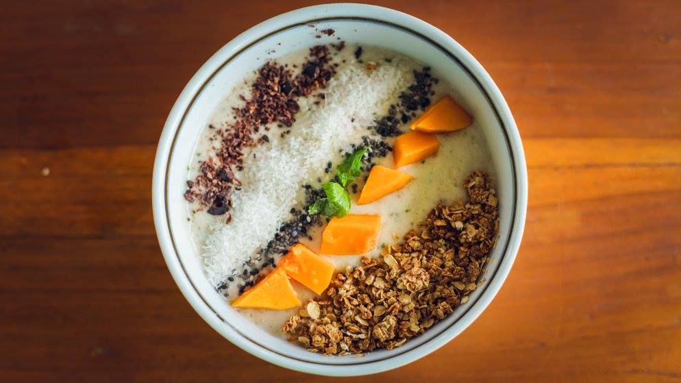 Sri Lanka Arugam Bay Surfing hotel beach