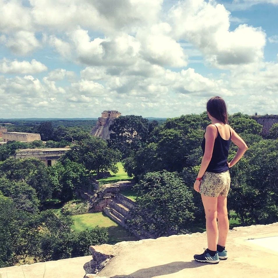 uxmal view sofie