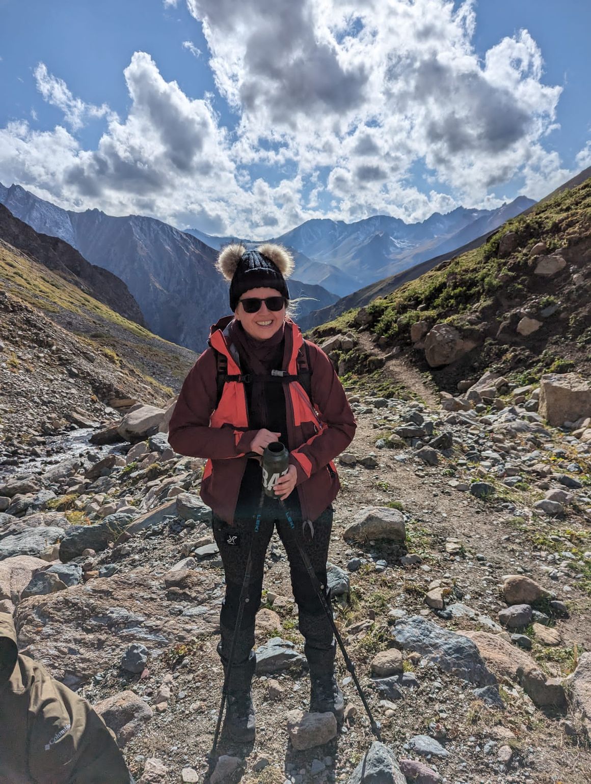 Audrey in Kirgizië met Joker