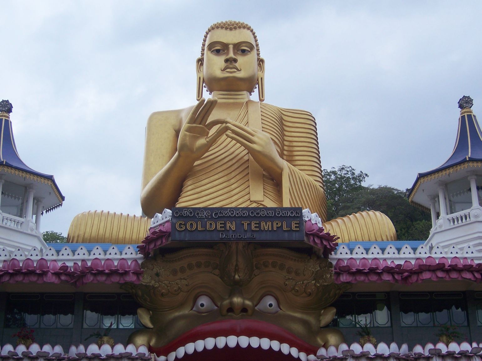 Golden Temple Boeddha, bezienswaardigheid tijdens je reis in Sri Lanka