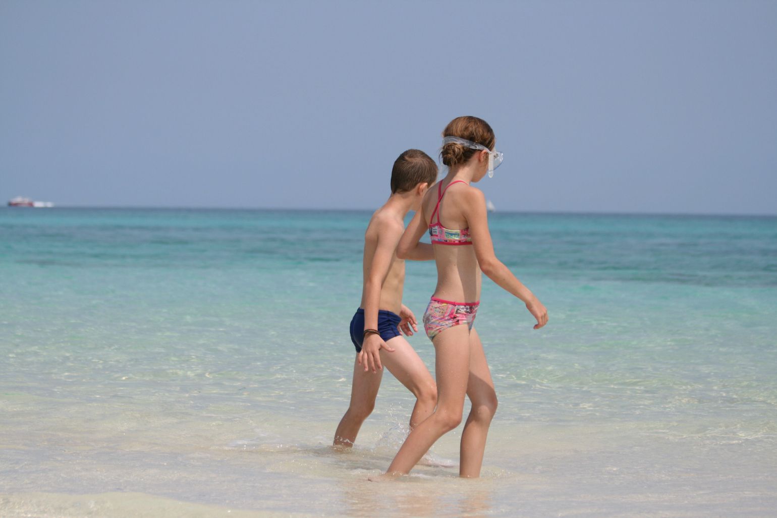 Zwemmen op Zanzibar op gezinsreis met Joker