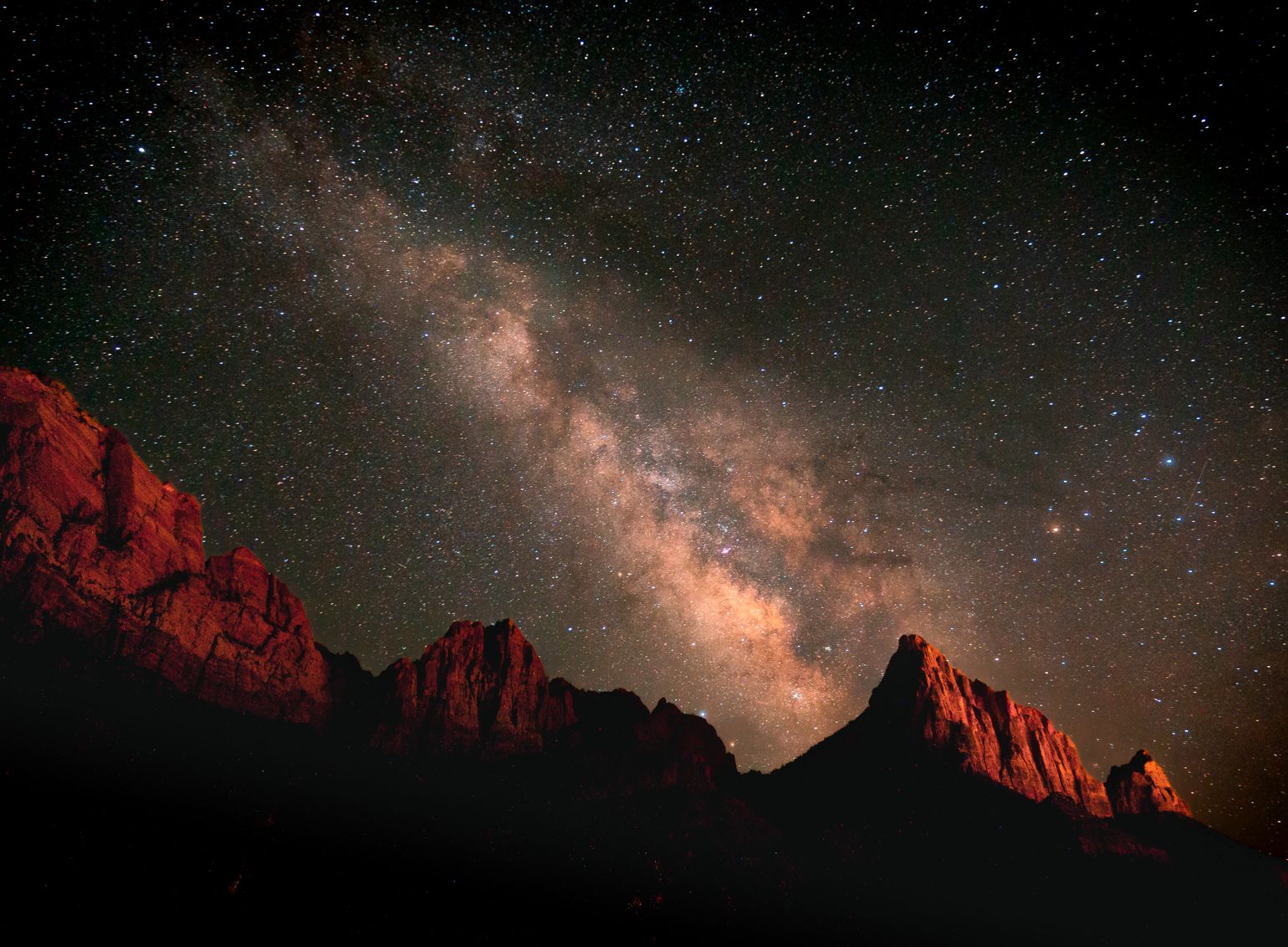 De Melkweg vanuit het Zion National Park.