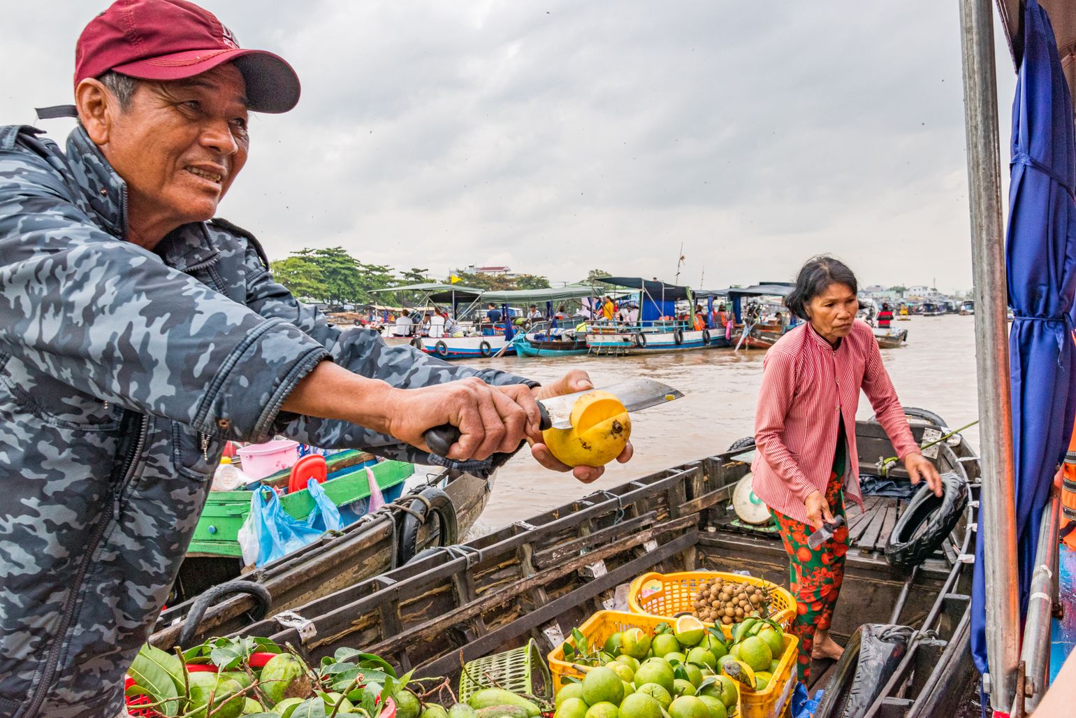 Vietnam, foto lokaal eten markt