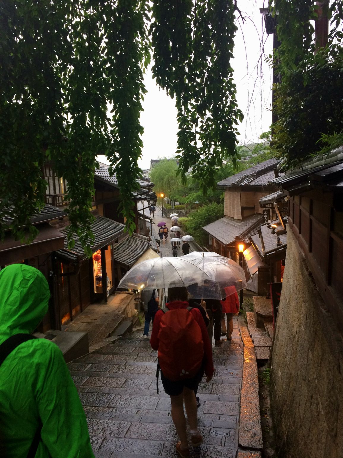 Smalle straatjes van Sannenzaka in Kyoto Japan