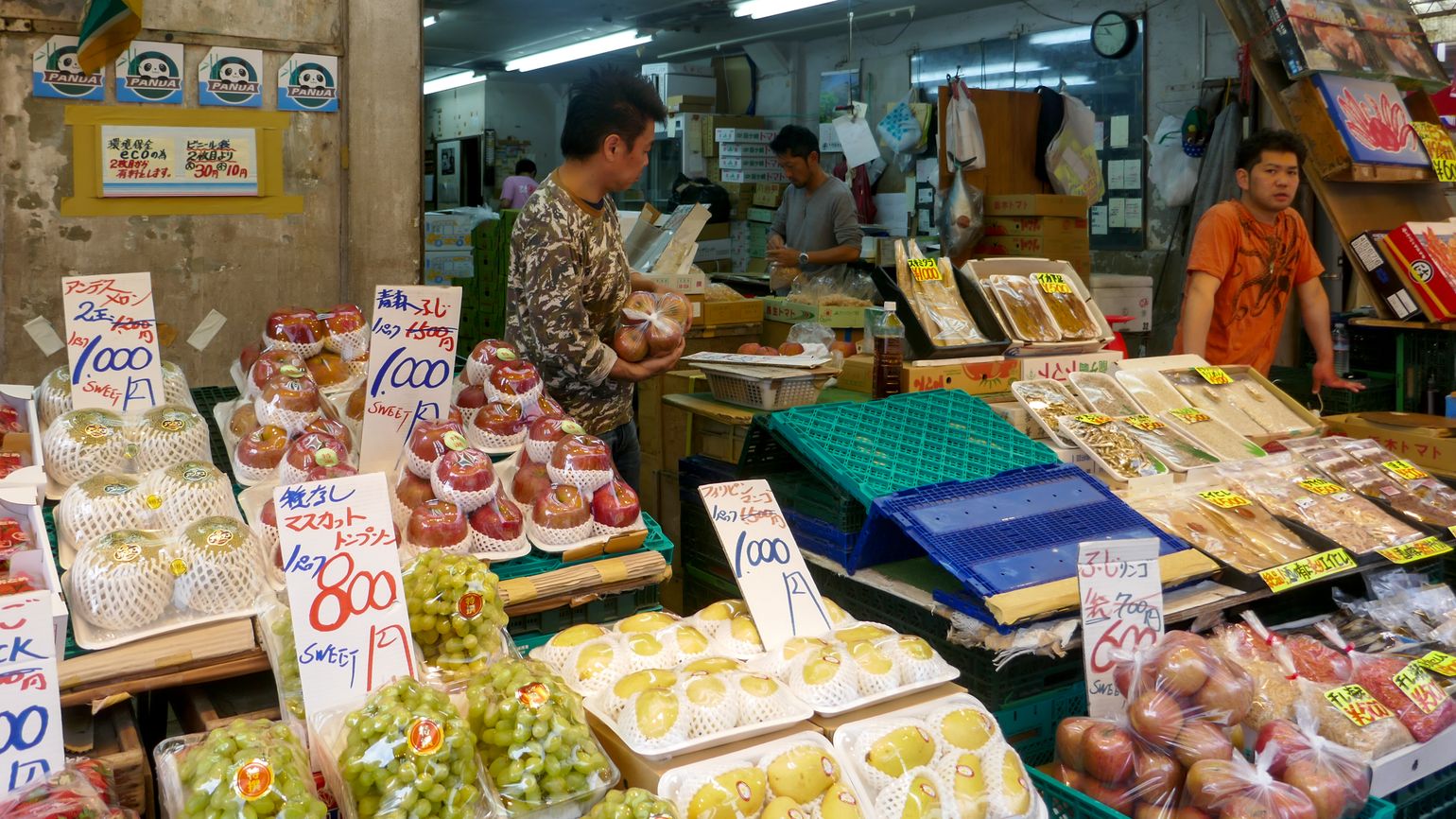 Fruitmarkt in Ameyayokocho, Japan