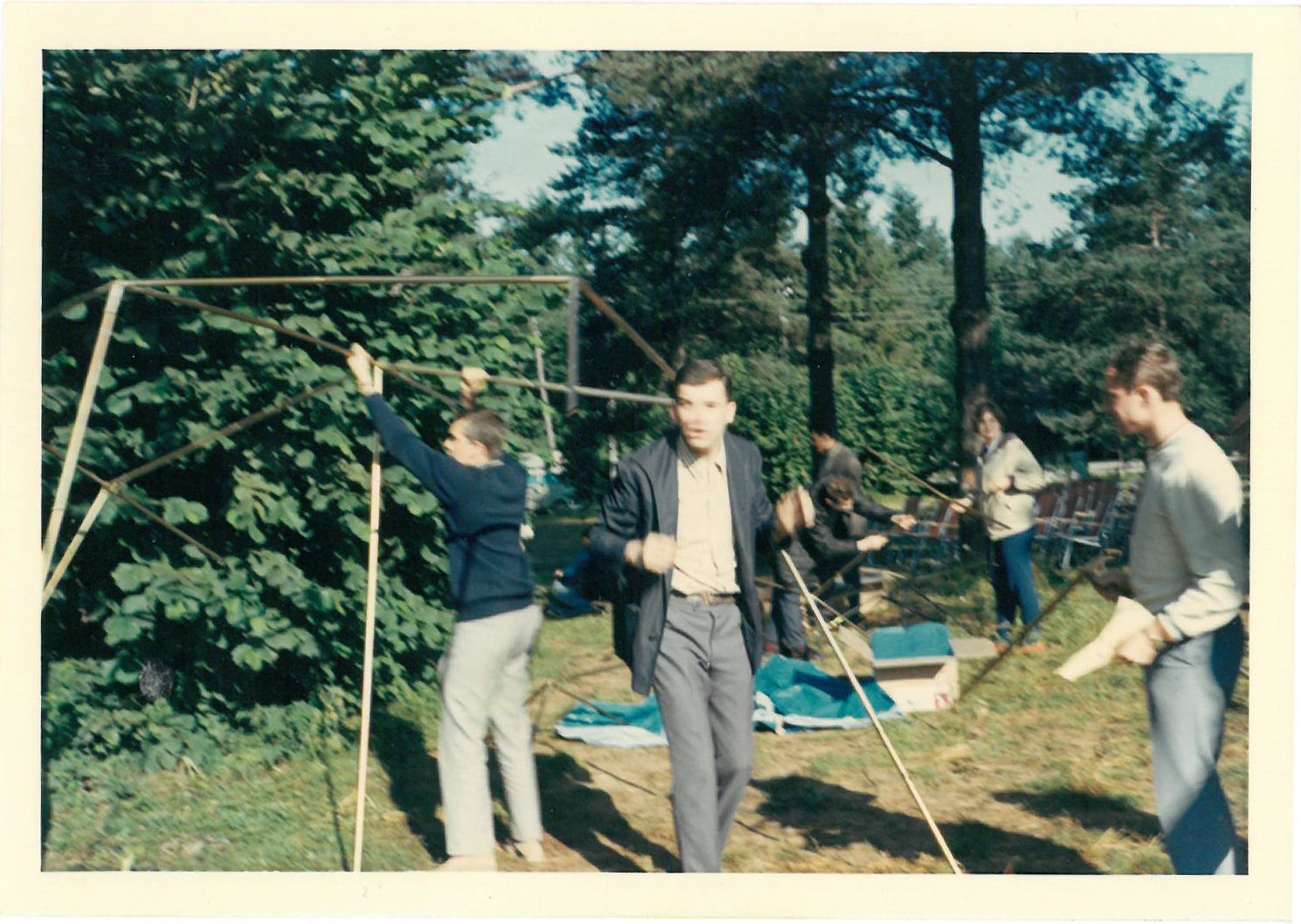 Tent opzetten in Smolensk, 1968