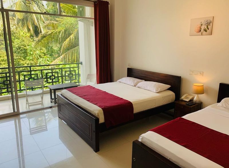 Kandy Riverside Edge Nature Hotel